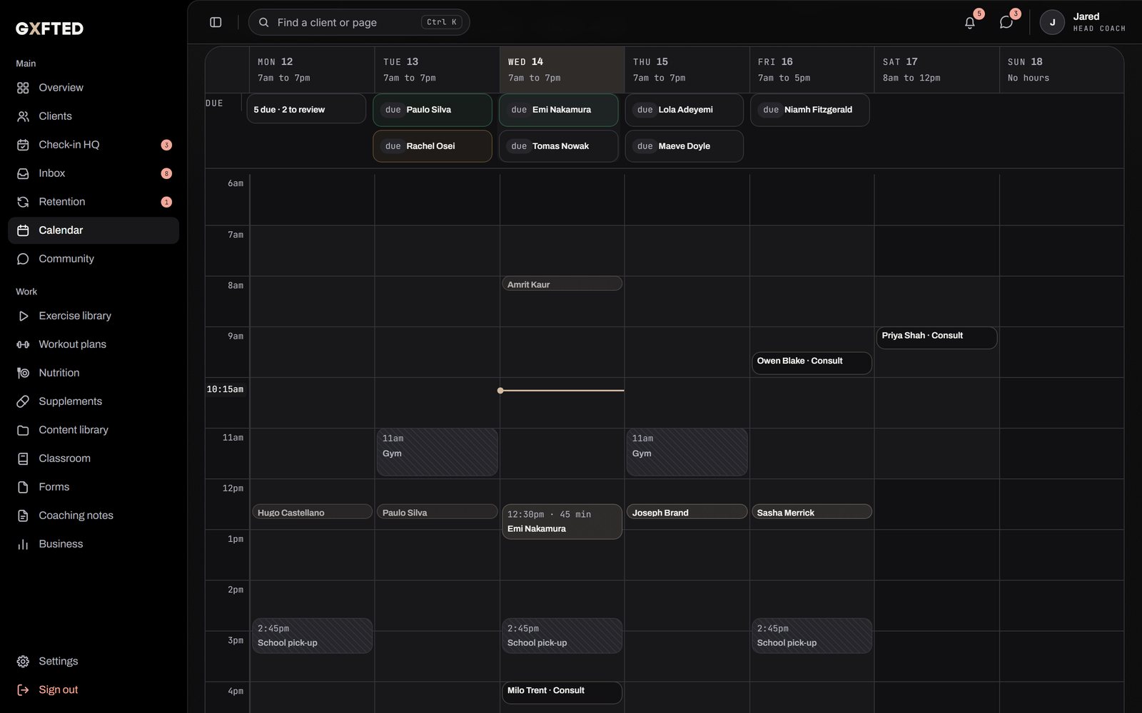 The coach's calendar for one week on an hours grid, with calls, consults and check-in due days